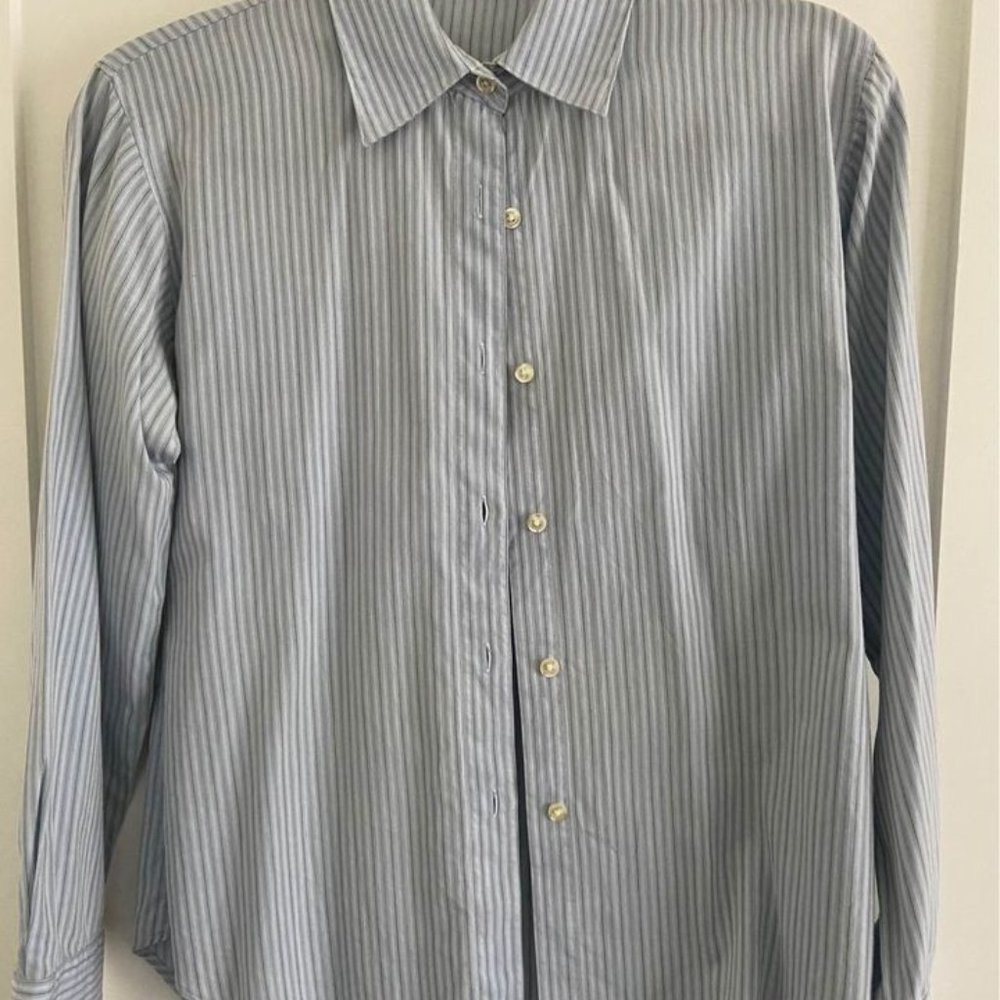 Barney's New York Women's button down shirt - M